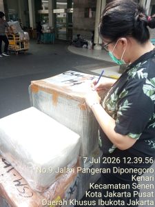 Kirim barang dari Makassar ke Pasar Kenari Jakarta Pusat oleh CSM Cargo dengan dokumentasi time stamp