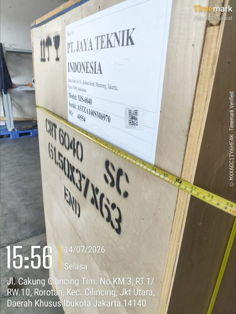 Pengiriman cargo dari Cakung-Cilincing Rorotan Jakarta Utara ke Balikpapan untuk PT Jaya Teknik Indonesia menggunakan packing kayu