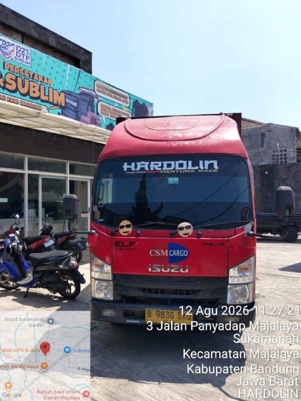 Truk CSM Cargo tiba di Majalaya Bandung setelah pick up barang dari Benowo Surabaya dengan layanan Cargo Satu Malam