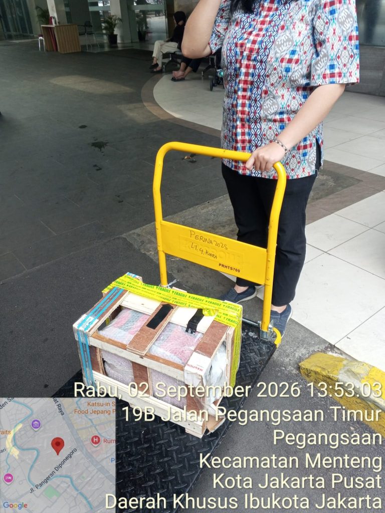 Kirim barang dari Menteng Jakarta Pusat ke Makassar dengan packing kayu CSM Cargo